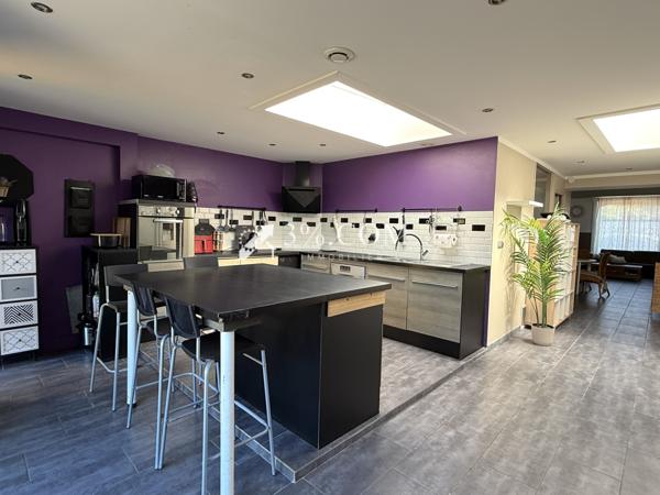 Maison 5 pièce(s) 4 chambre(s) 141 m²