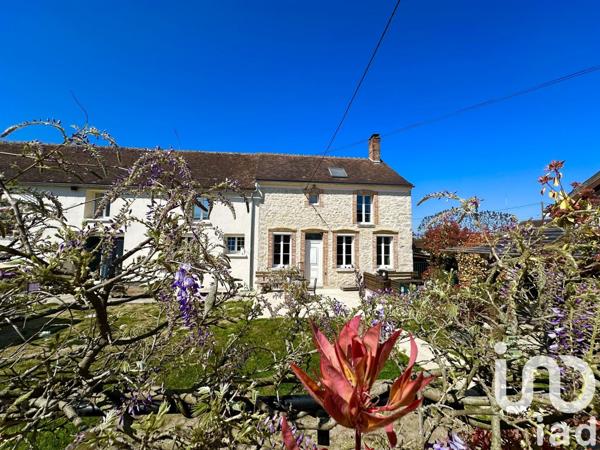 Maison rustique 8 pièces de 237 m² à Souppes-sur-Loing (77460)