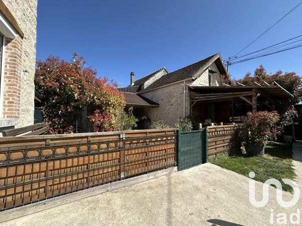 Maison rustique 8 pièces de 237 m² à Souppes-sur-Loing (77460)