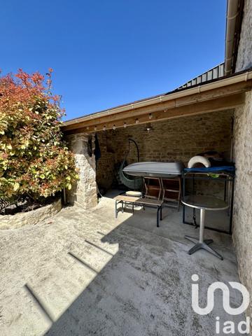 Maison rustique 8 pièces de 237 m² à Souppes-sur-Loing (77460)