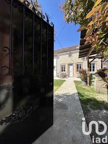 Maison rustique 8 pièces de 237 m² à Souppes-sur-Loing (77460)