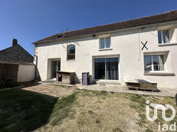 Maison rustique 8 pièces de 237 m² à Souppes-sur-Loing (77460)