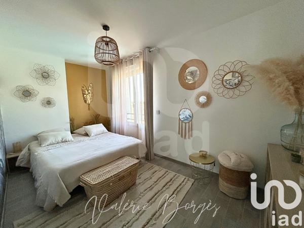 Maison 5 pièces de 165 m² à Fontenay-Trésigny (77610)