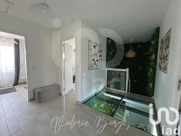 Maison 5 pièces de 165 m² à Fontenay-Trésigny (77610)