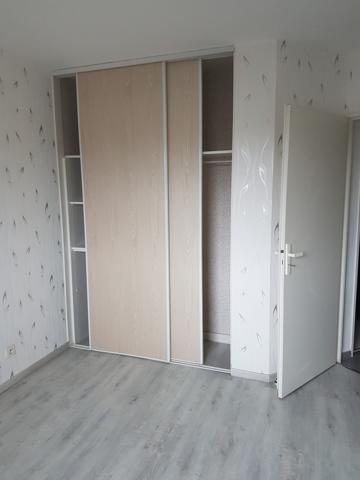 APPARTEMENT F4 LOUÉ CENTRE VILLE CHÂTELLERAULT Réf 2672
