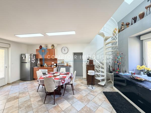 Maison 4 pièce(s) 2 chambre(s) 120 m²