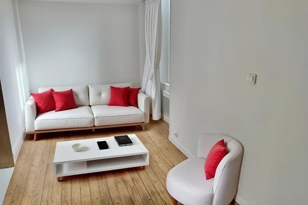 A LOUER - NANTES CATHEDRALE - CHARMANT T2 DE 29.76 M²