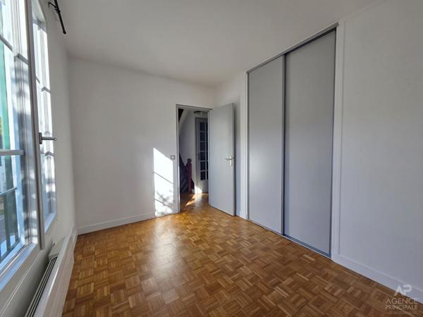 Maison Rueil Malmaison 6 pièce(s) 100.5 m2 Loyer 2 990 €/mois charges comprises **  - Référence  19777