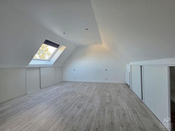 Maison Rueil Malmaison 6 pièce(s) 100.5 m2 Loyer 2 990 €/mois charges comprises **  - Référence  19777