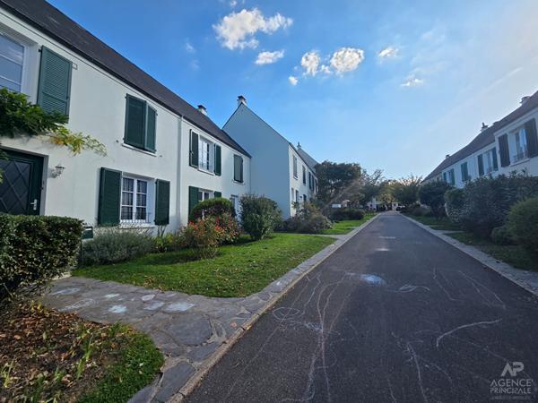 Maison Rueil Malmaison 6 pièce(s) 100.5 m2 Loyer 2 990 €/mois charges comprises **  - Référence  19777