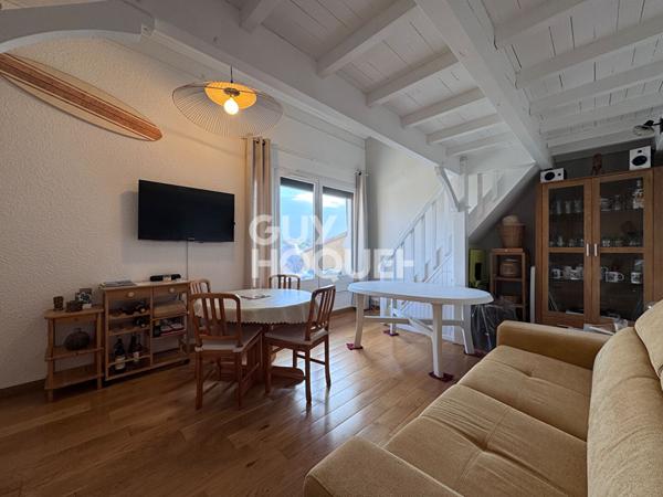 Superbe Duplex en Dernier Étage - Vue sur les Pins