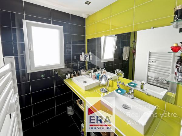 Maison Pollestres  4 pièce(s) 125 m2