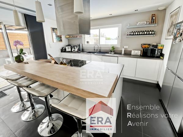 Maison Pollestres  4 pièce(s) 125 m2