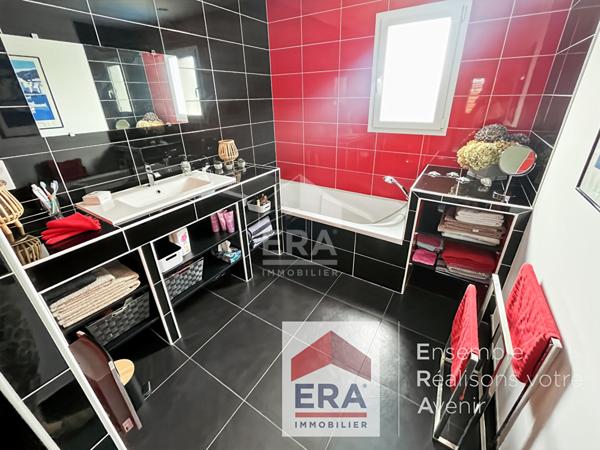 Maison Pollestres  4 pièce(s) 125 m2