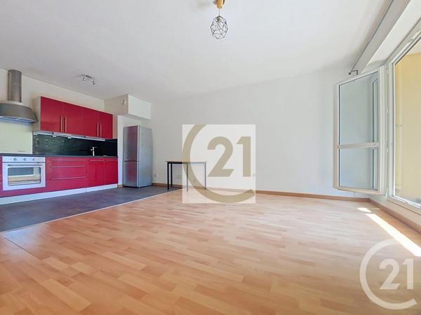 Appartement F2 à vendre  2 pièces - 47,81 m 2   IVRY SUR SEINE  - 94