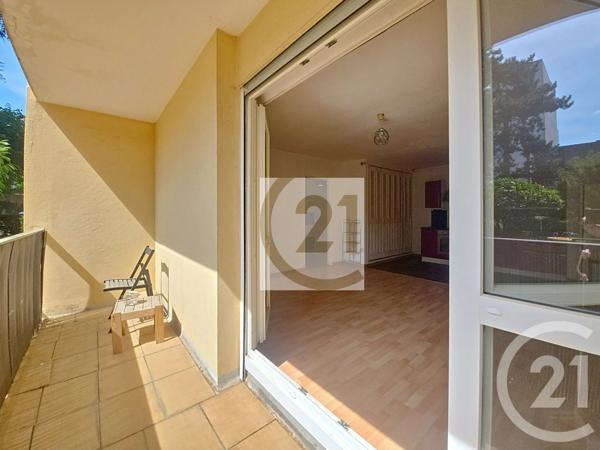 Appartement F2 à vendre  2 pièces - 47,81 m 2   IVRY SUR SEINE  - 94