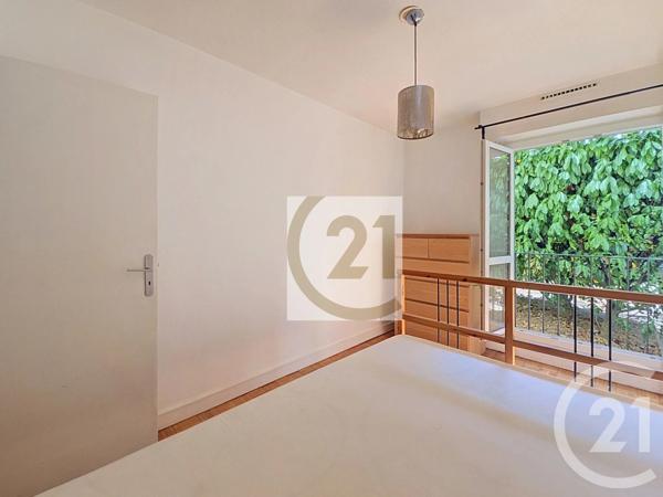 Appartement F2 à vendre  2 pièces - 47,81 m 2   IVRY SUR SEINE  - 94