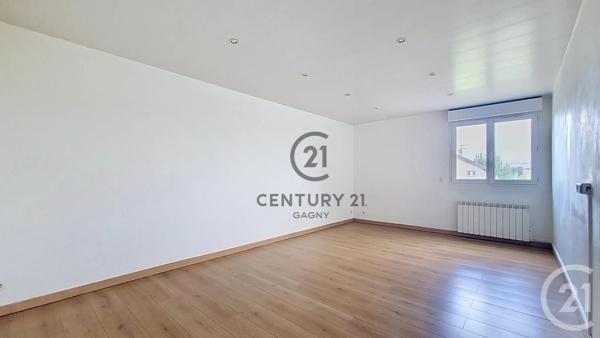 Maison à vendre  6 pièces - 209,62 m 2   GAGNY  - 93