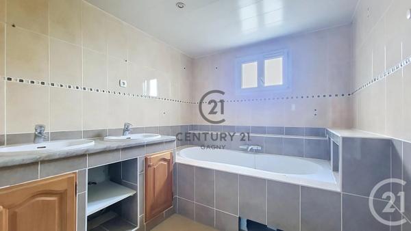 Maison à vendre  6 pièces - 209,62 m 2   GAGNY  - 93