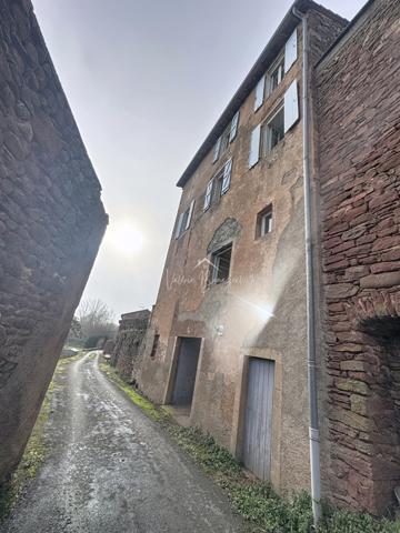 Montlaur (12400) Maison divisible en 2 logements