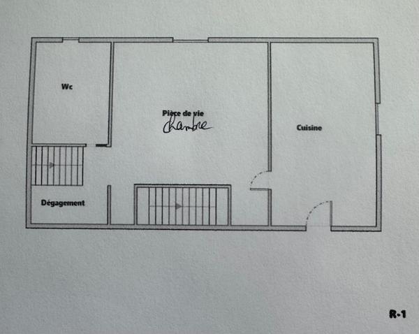 Montlaur (12400) Maison divisible en 2 logements