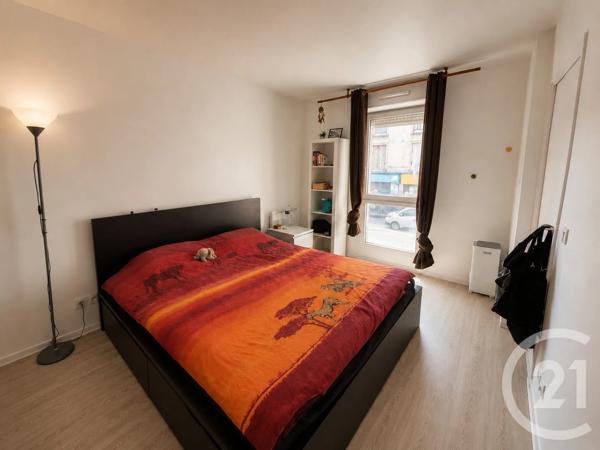 Appartement à vendre  4 pièces - 79,68 m 2   LA PLAINE ST DENIS  - 93
