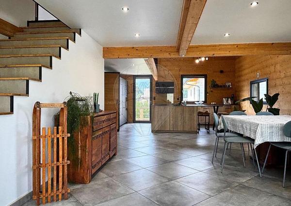 Maison 5 chambre(s) à vendre - Thyez, Haute-Savoie - 74