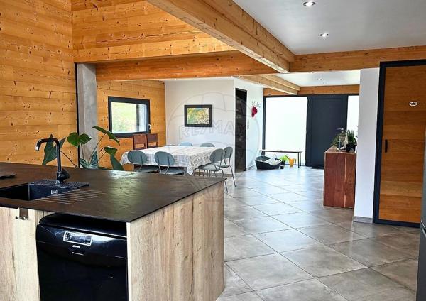 Maison 5 chambre(s) à vendre - Thyez, Haute-Savoie - 74