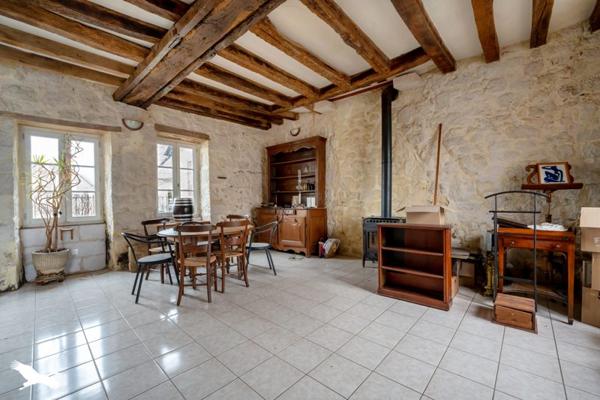 Maison à vendre |  Vernantes |  4 pièces | 89 m²