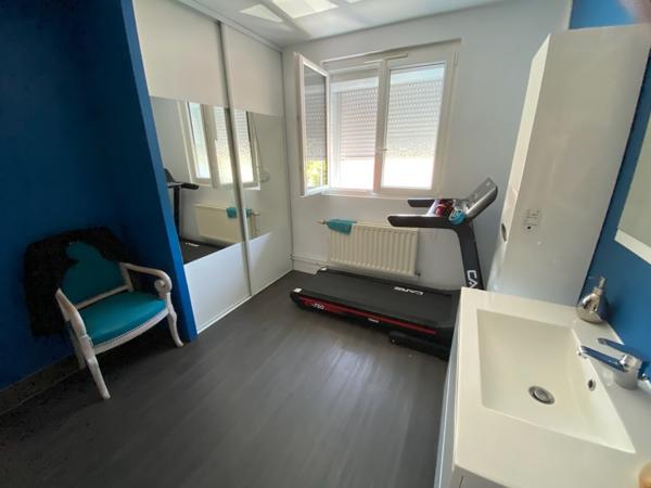 MAISON SEMI-INDIVIDUELLE À VENDRE À LOUVROIL