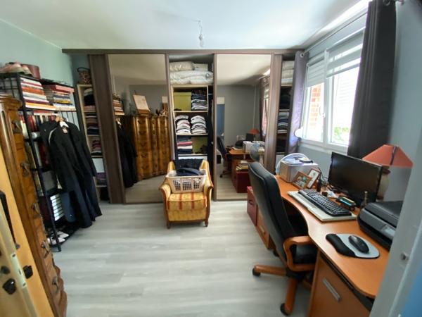 MAISON SEMI-INDIVIDUELLE À VENDRE À LOUVROIL