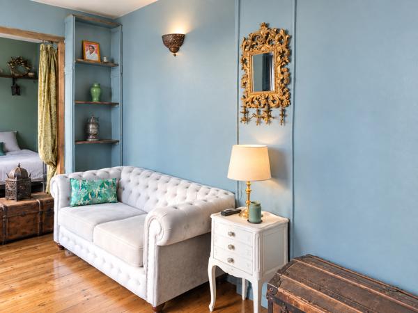 Appartement
         2 pièces
        - 33 m² 320 000 € *