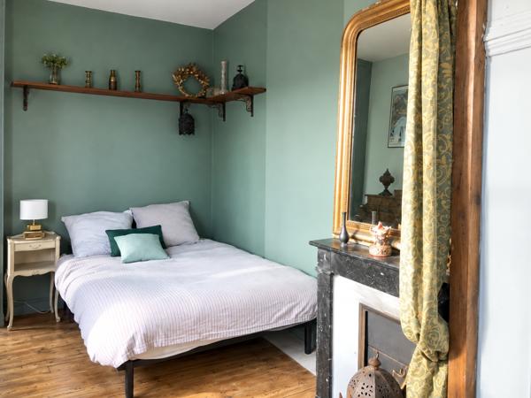 Appartement
         2 pièces
        - 33 m² 320 000 € *