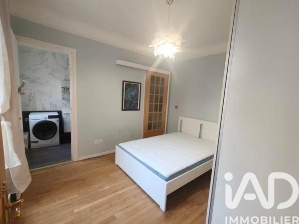 Location appartement 2 pièces 49 m² Paris 16