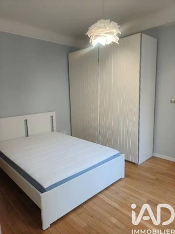 Location appartement 2 pièces 49 m² Paris 16