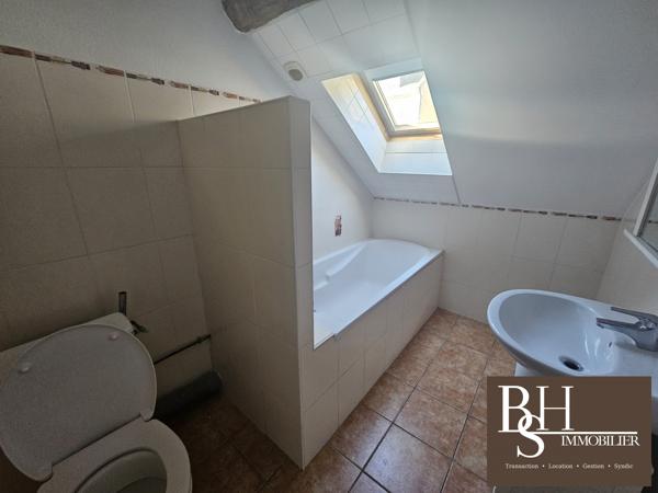 Poitiers, Appartement de type 3 avec place de parking