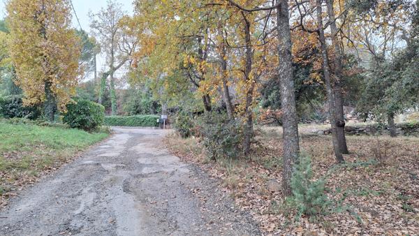 SUPERBE TERRAIN SUR 3 NIVEAUX, AU CALME, CLARA-VILLERACH (66500)