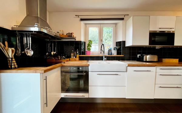 Maison à vendre    6 pièces •  Miramas