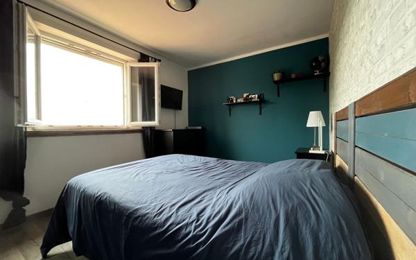 Maison à vendre    6 pièces •  Miramas