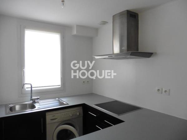 APPARTEMENT À LOUER DE 2 PIÈCES DE 48,00 M²