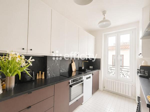 Appartement
         3 pièces
        - 70 m² Exclusivité 348 000 € *