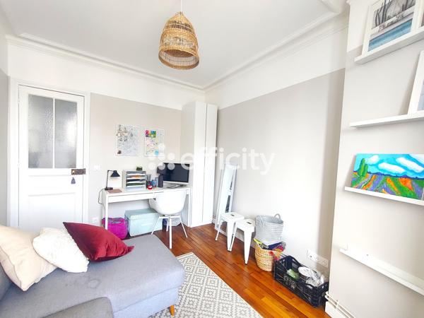 Appartement
         3 pièces
        - 70 m² Exclusivité 348 000 € *