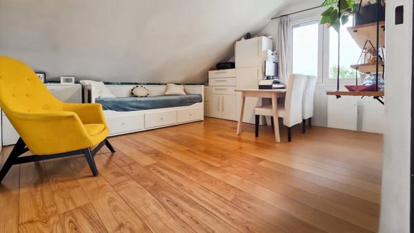 Superbe T4 lumineux avec vue Mont-Blanc, jardin et stationnements