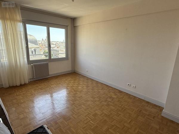 Appartement à vendre à Dijon en Côte-d'Or (21000), ref : 21012-223