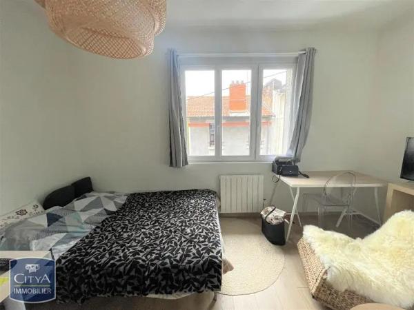 Appartement à louer 1 pièce 19m² Clermont-Ferrand (63000)