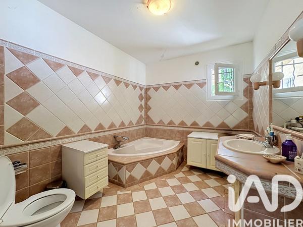 Maison à vendre 9 pièces 261 m² Draguignan