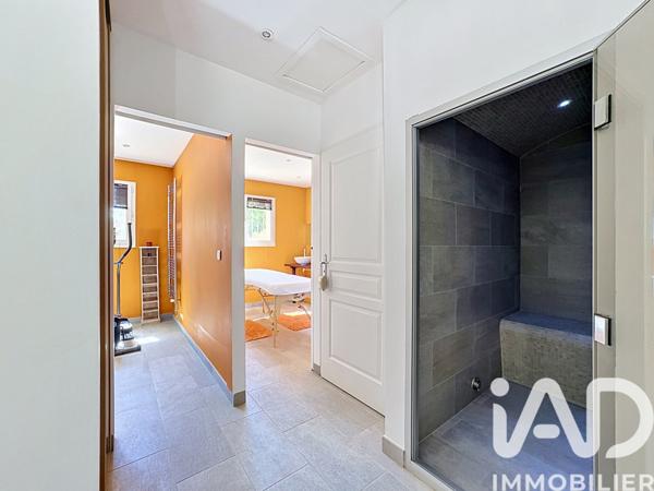 Maison à vendre 9 pièces 261 m² Draguignan
