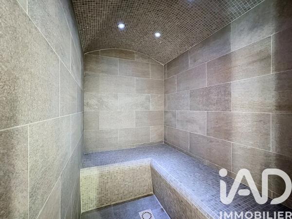 Maison à vendre 9 pièces 261 m² Draguignan