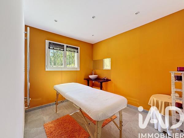 Maison à vendre 9 pièces 261 m² Draguignan