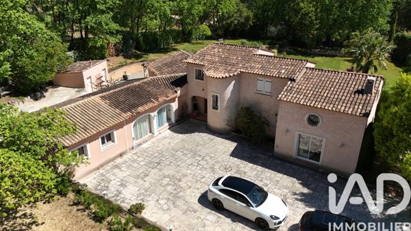 Maison à vendre 9 pièces 261 m² Draguignan
